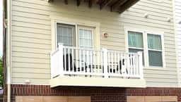 Parklands - Balcony Room - Image 2