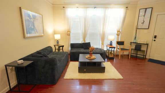 Parklands - Balcony Room - Image 4
